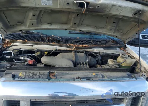 2013 Ford Econoline E250 Van z USA, uszkodzony, nr VIN 1FTNE2EW8DDA25985